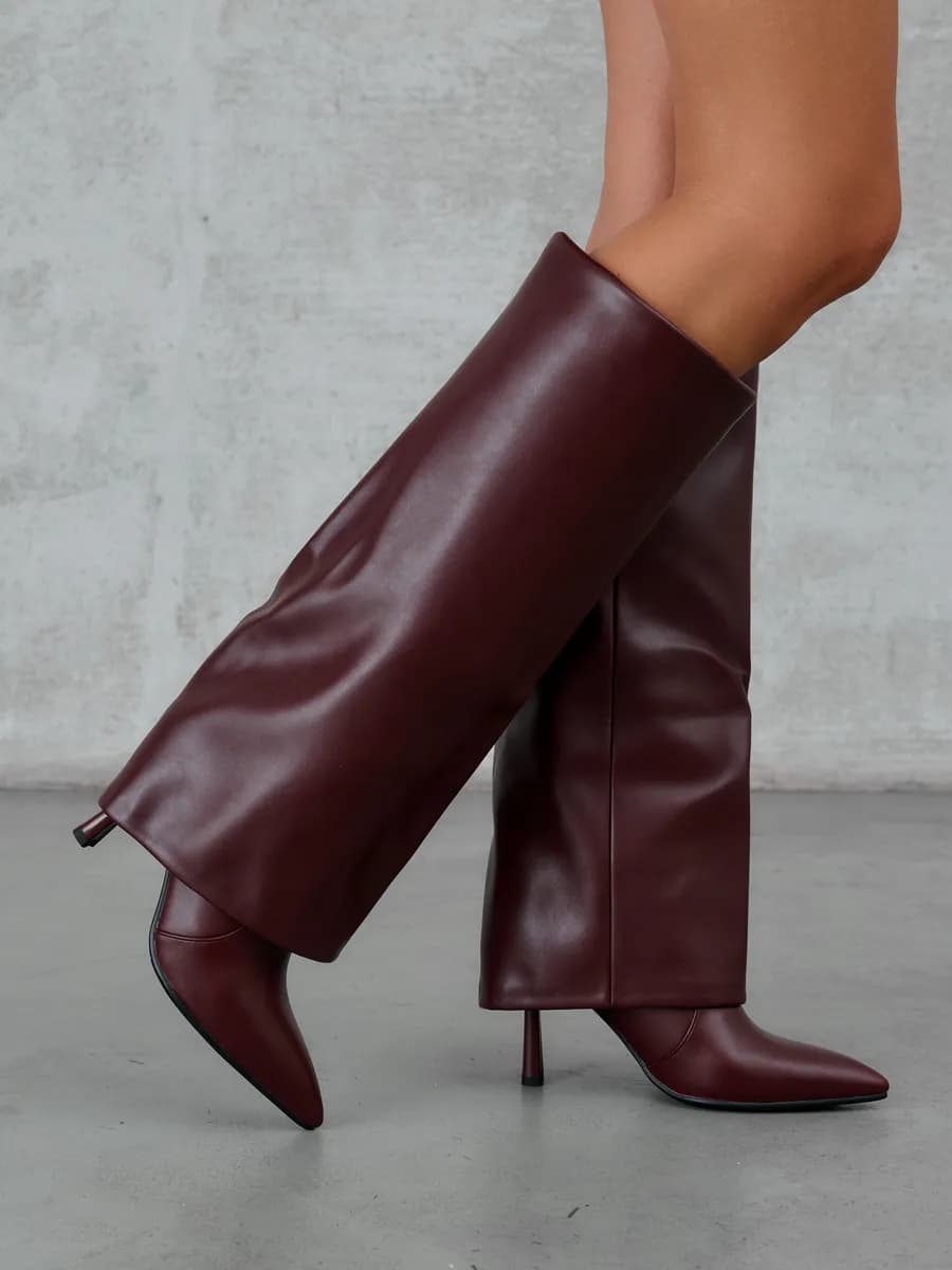 Сапоги высокие демисезонные на каблуке шпилька