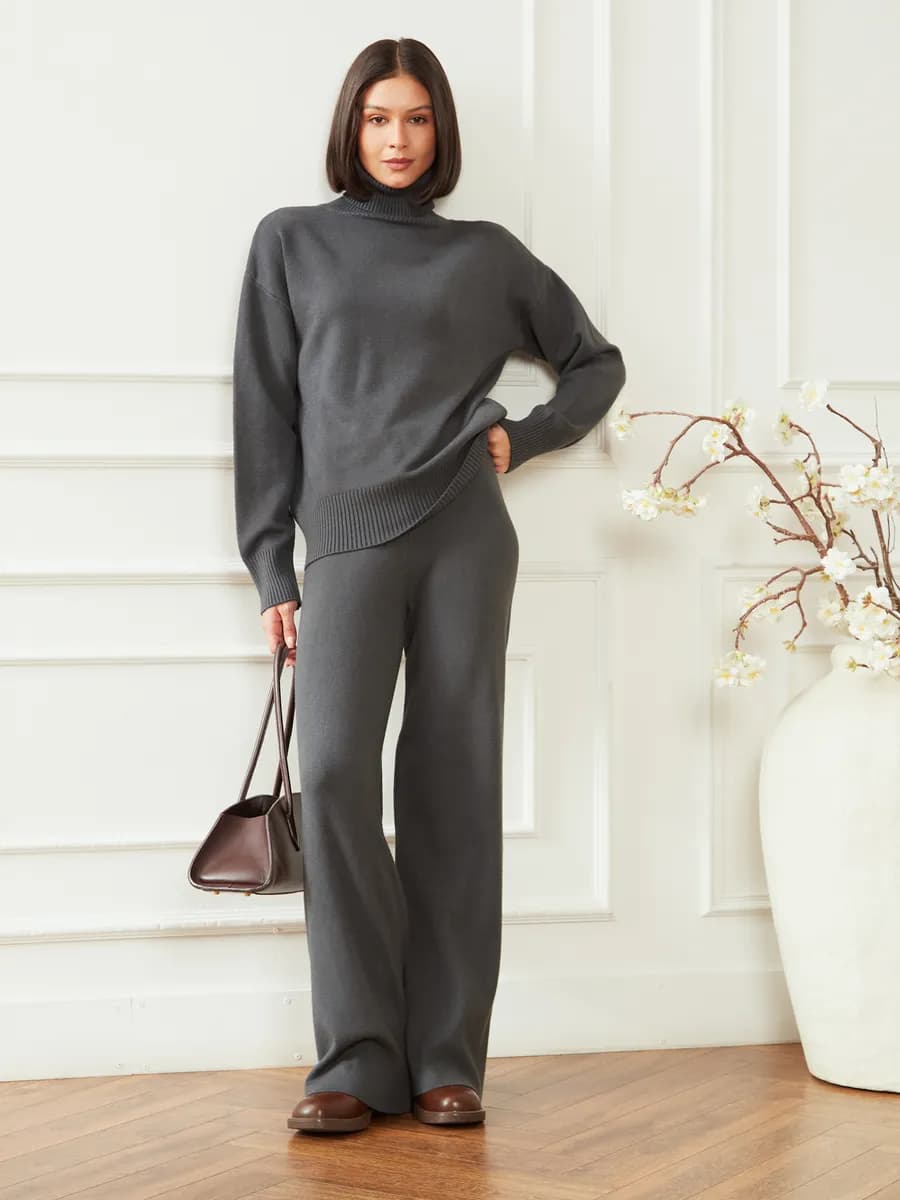 Костюм вязаный теплый с брюками