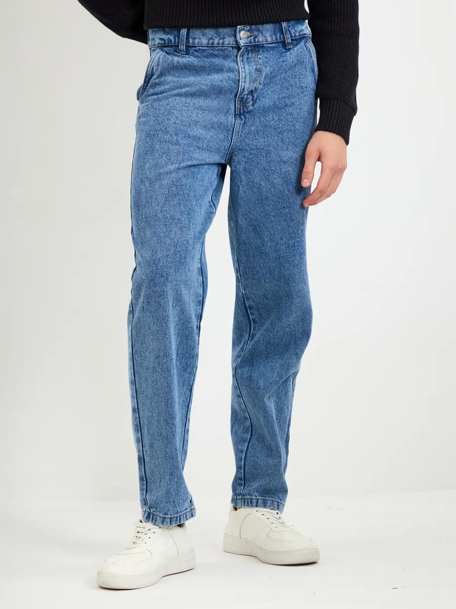 Джинсы прямого кроя