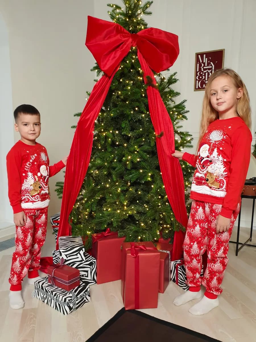 Пижама детская со штанами новогодняя
