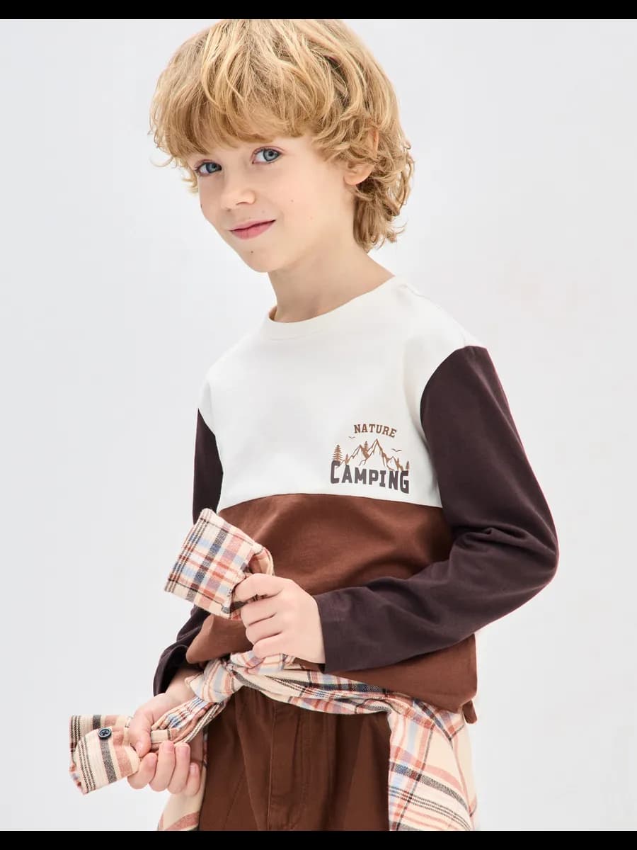 Лонгслив колор-блок с принтом