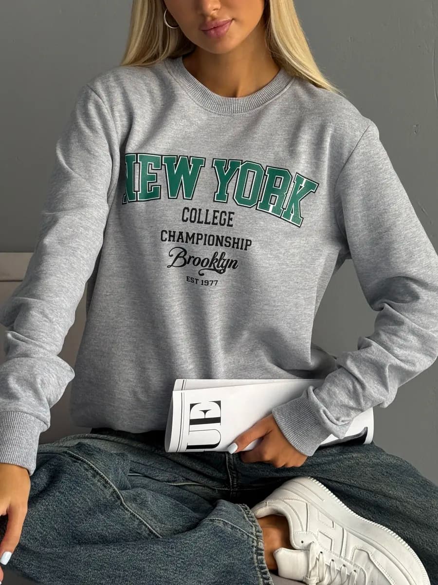 Свитшот с принтом с начесом - фото 1