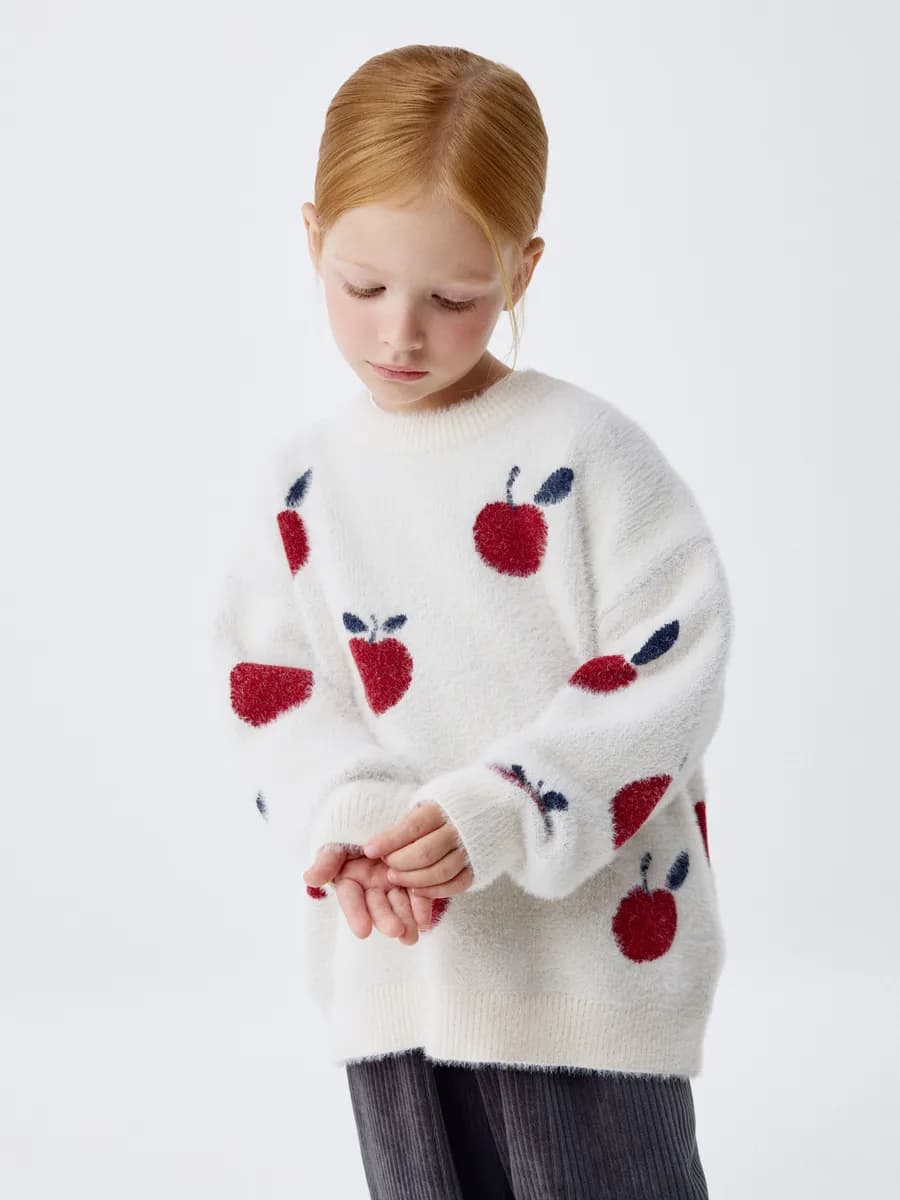 Вязаный джемпер пушистый оверсайз