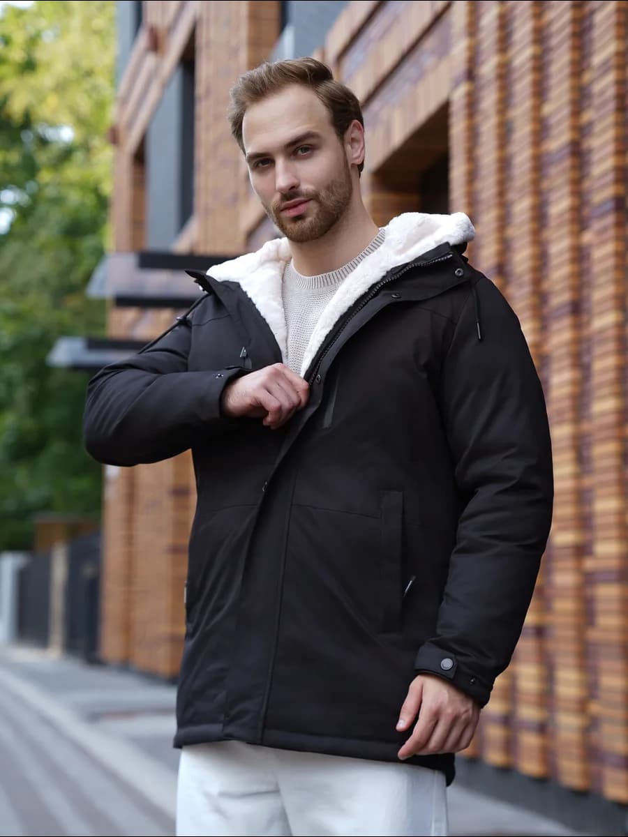 Парка зимняя с капюшоном теплая