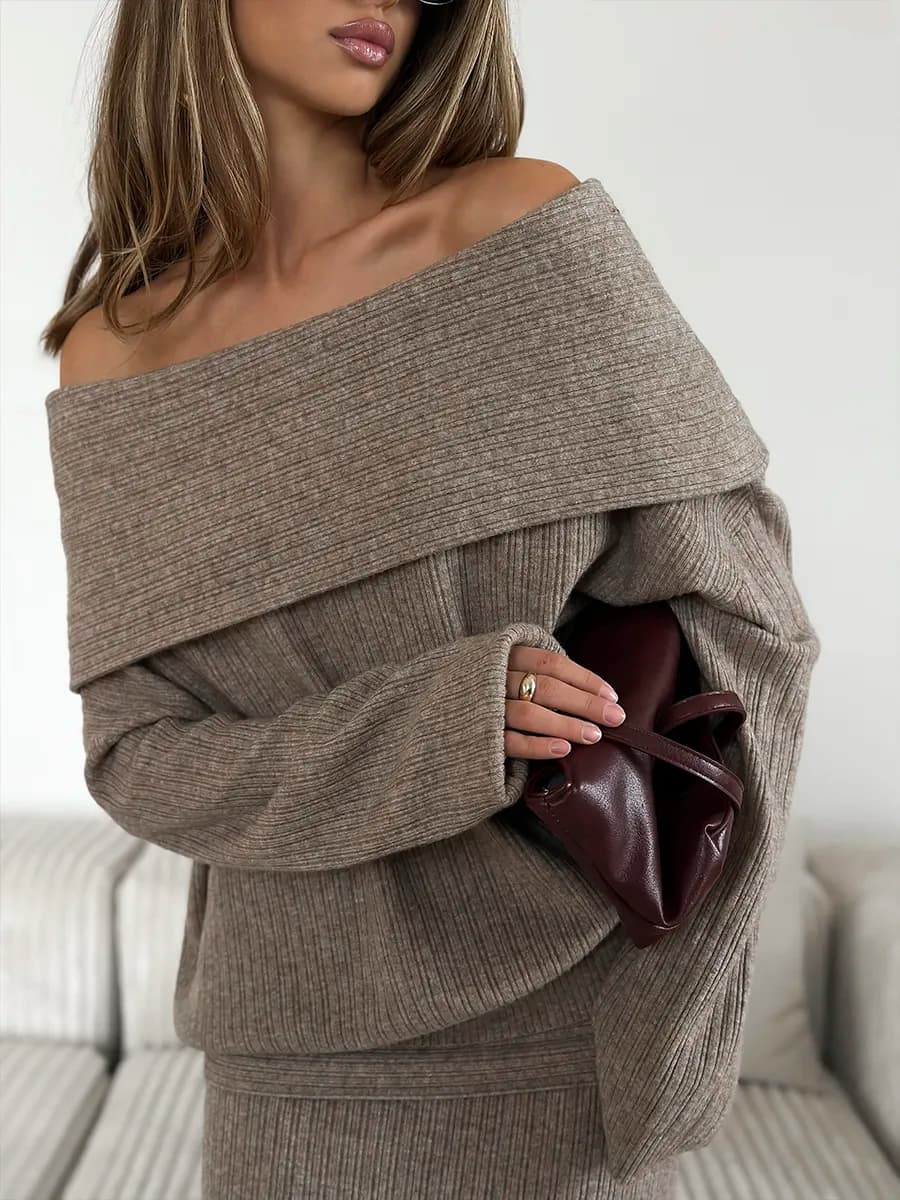 Костюм вязаный с юбкой миди весенний