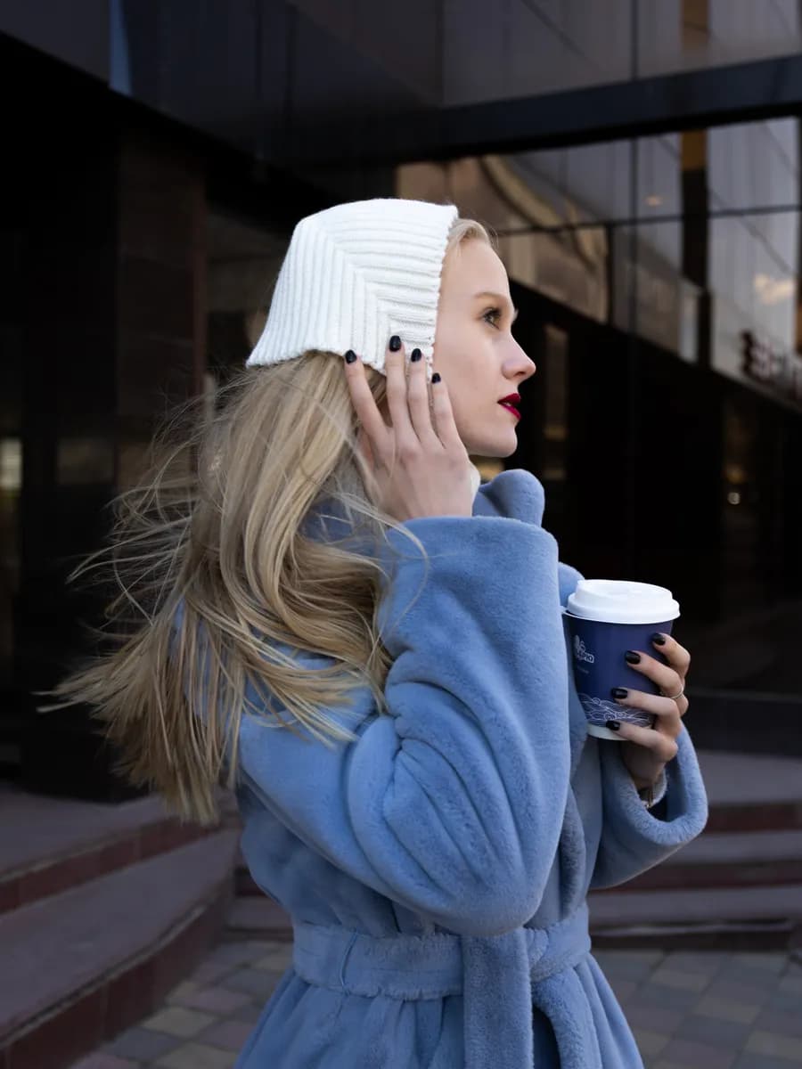 Чепчик-косынка вязаный