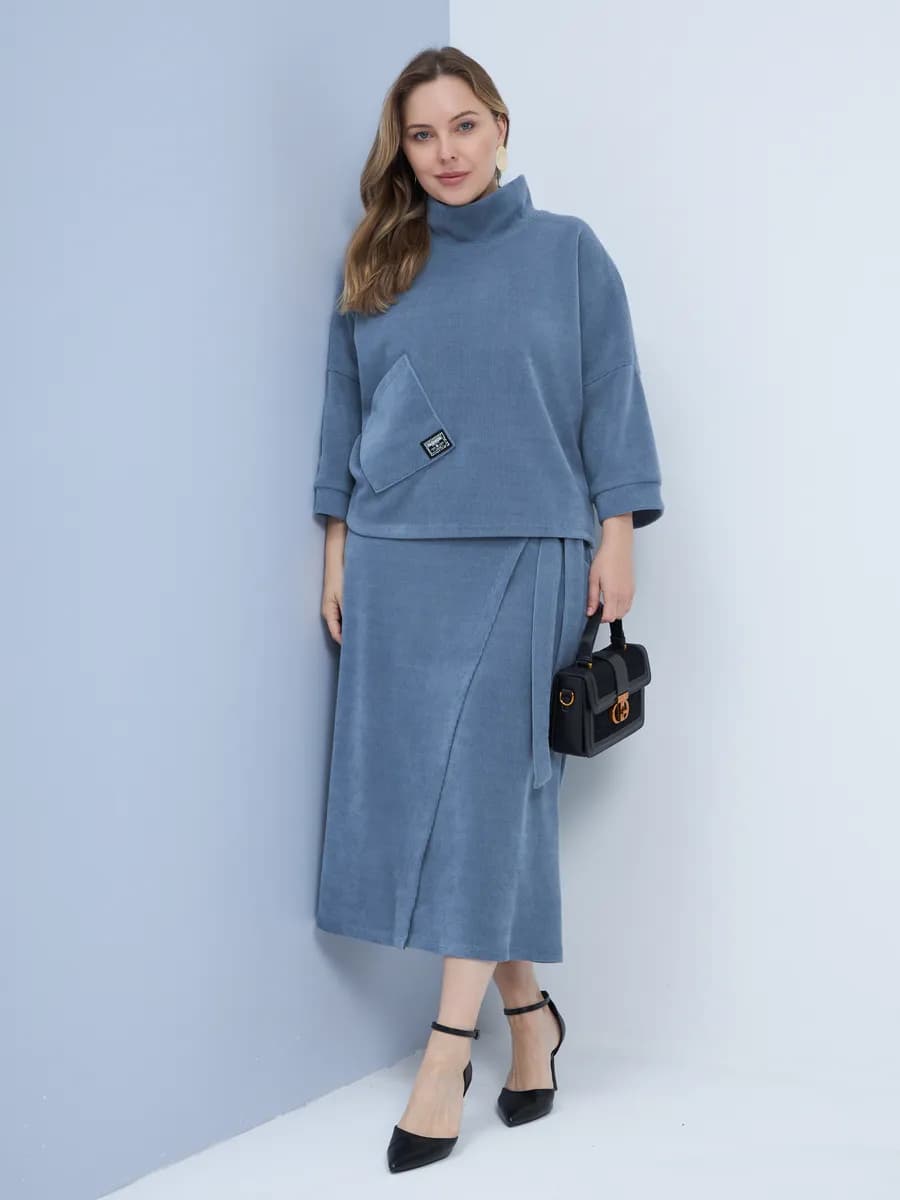 Костюм с юбкой офисный