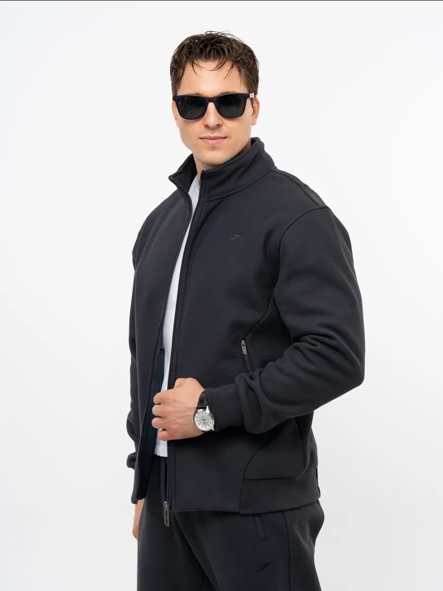 Спортивный костюм мужской с прямыми брюками - фото 1