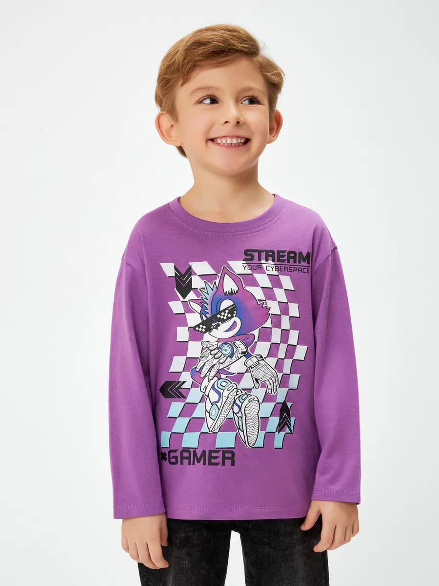 Лонгслив в геймерском стиле