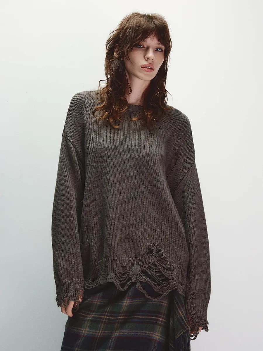 Джемпер вязаный с рваным декором