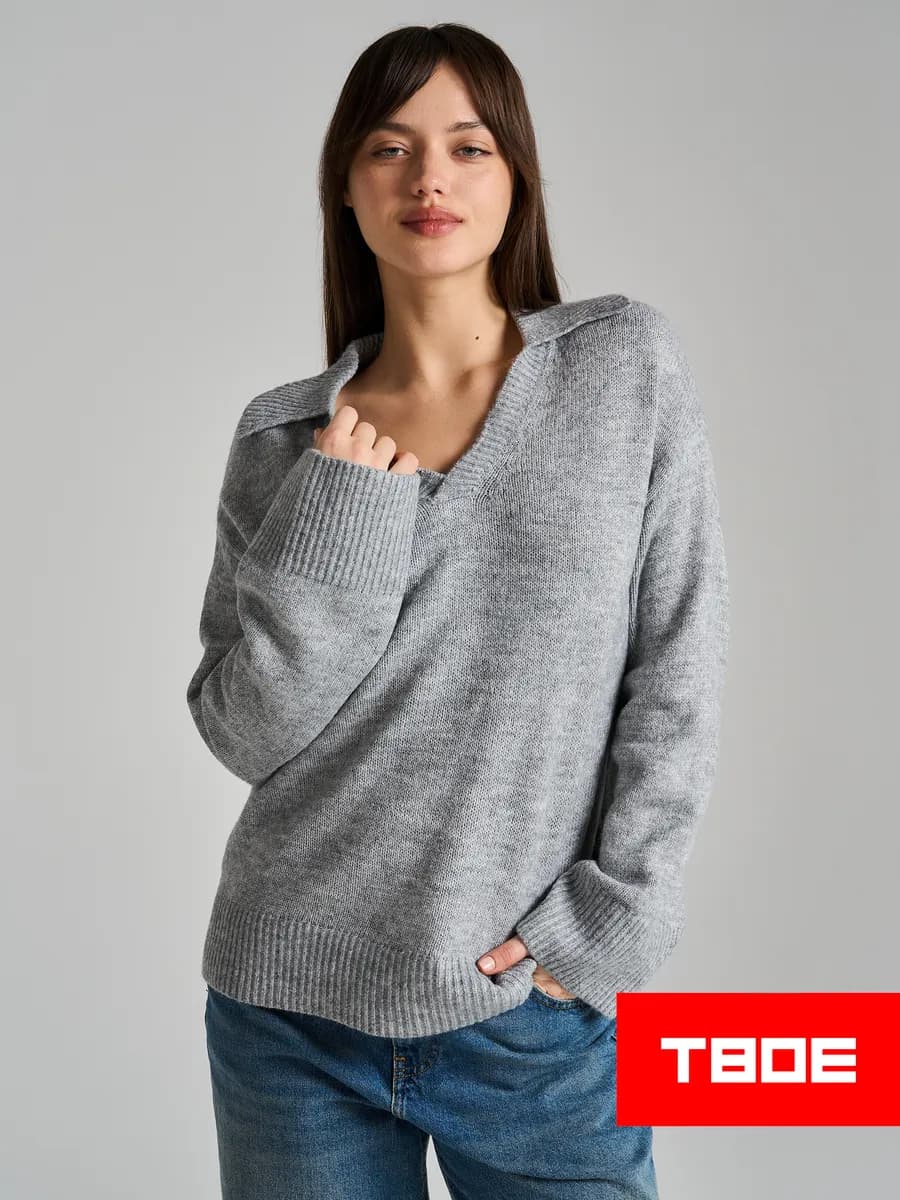 Вязаный пуловер с воротником