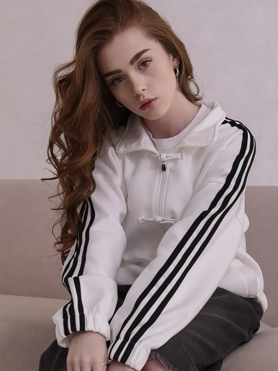 Свитшот школьный оверсайз с полосками