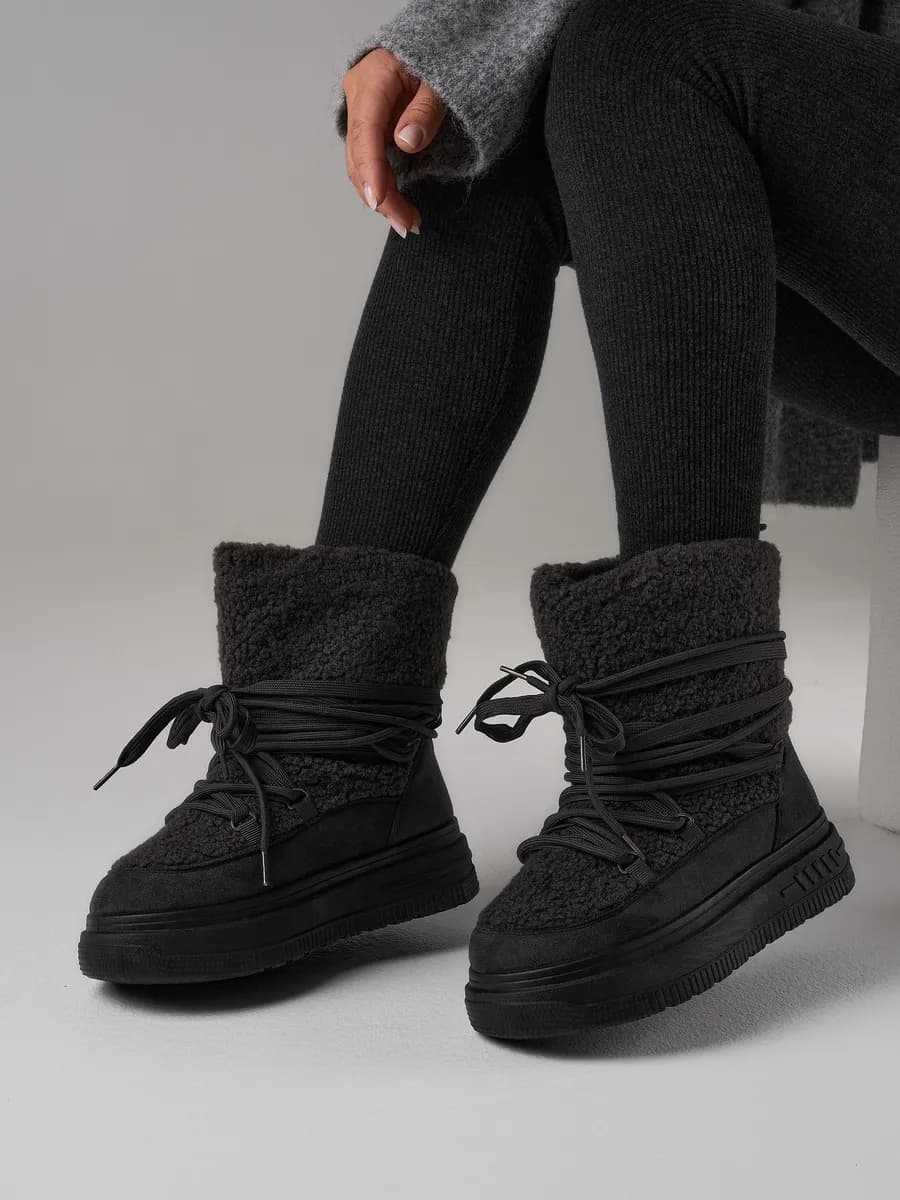 Угги высокие на платформе с шнурками