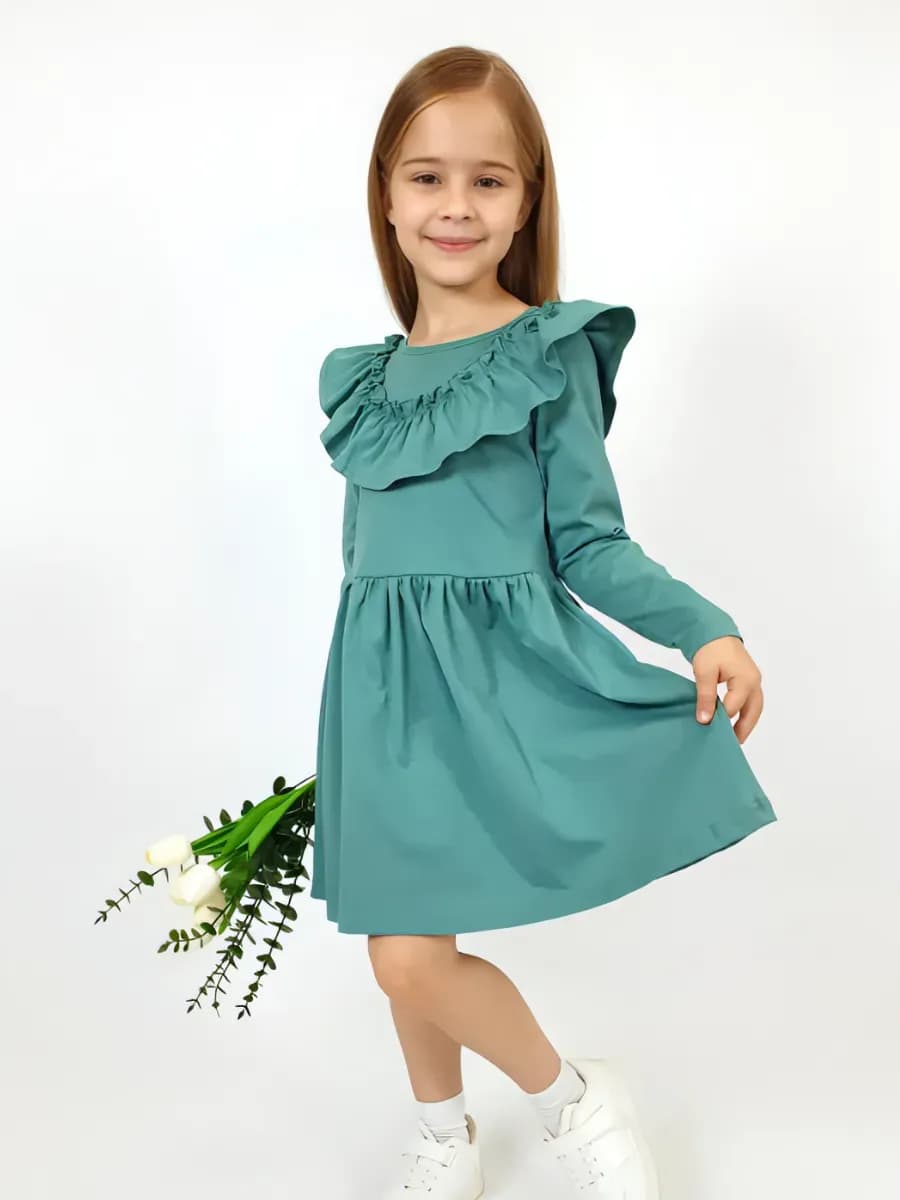 Платье детское с длинным рукавом и рюшей в садик