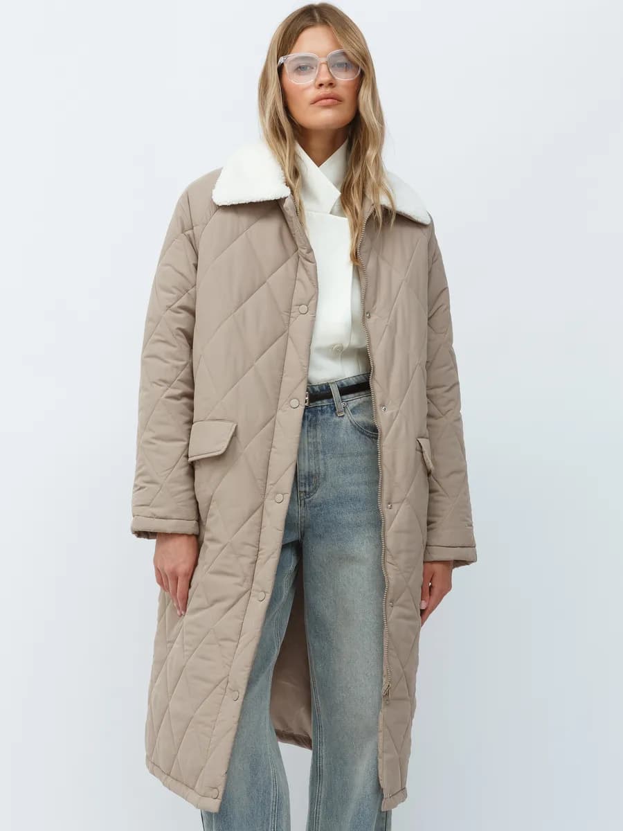 Пальто стеганое осеннее с мехом