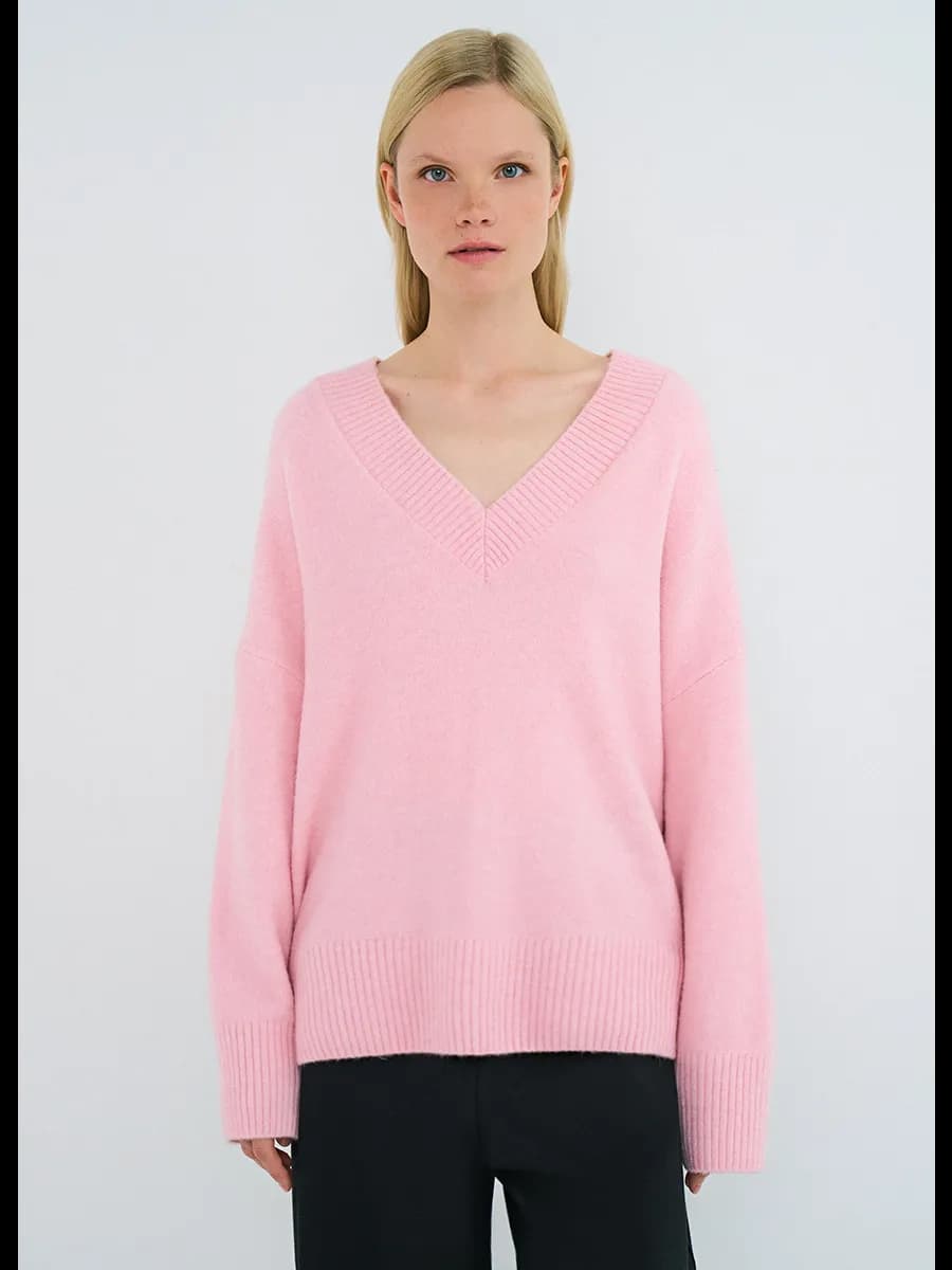 Джемпер с v-образным вырезом