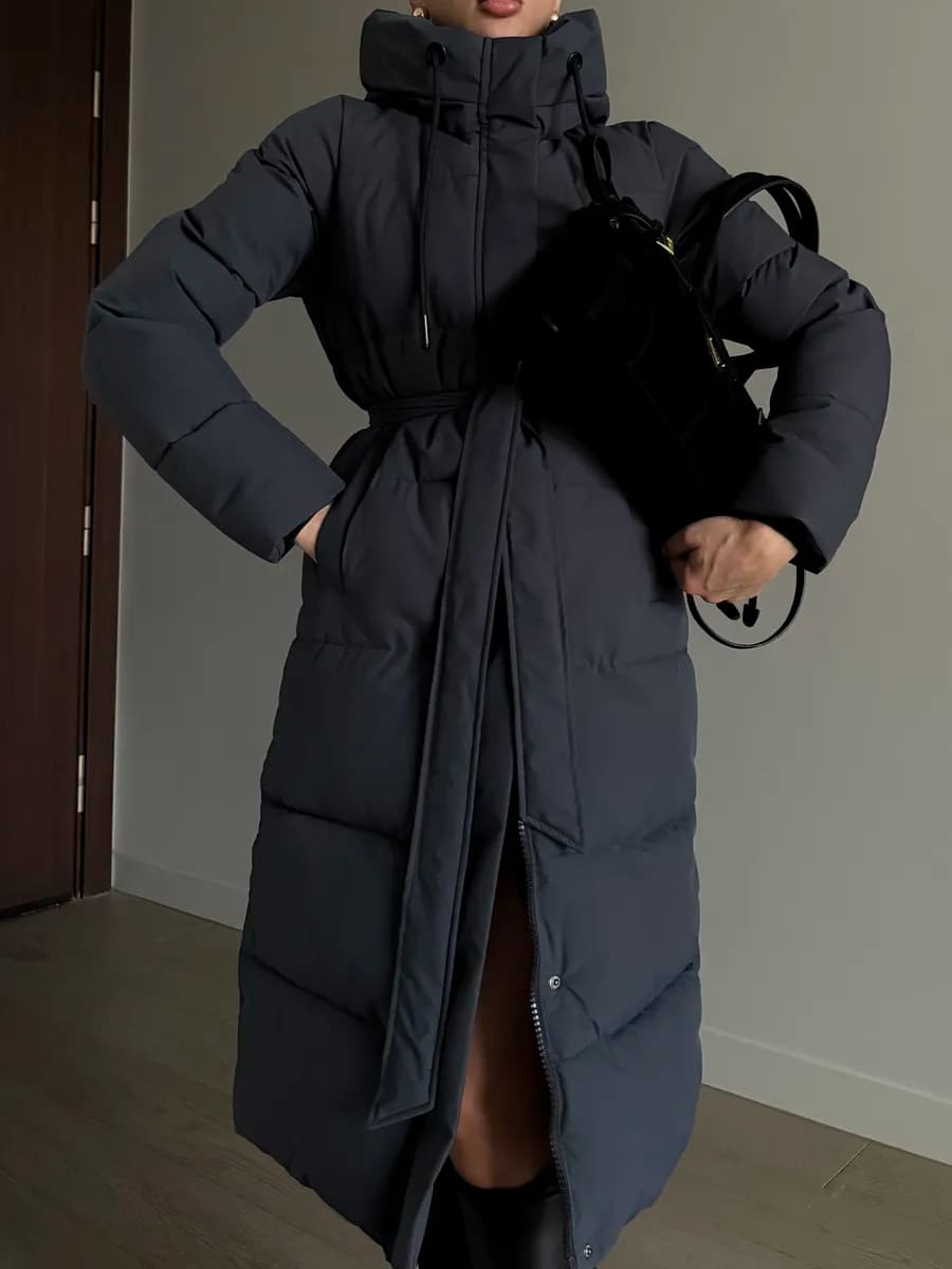 Пуховик зимний длинный с капюшоном