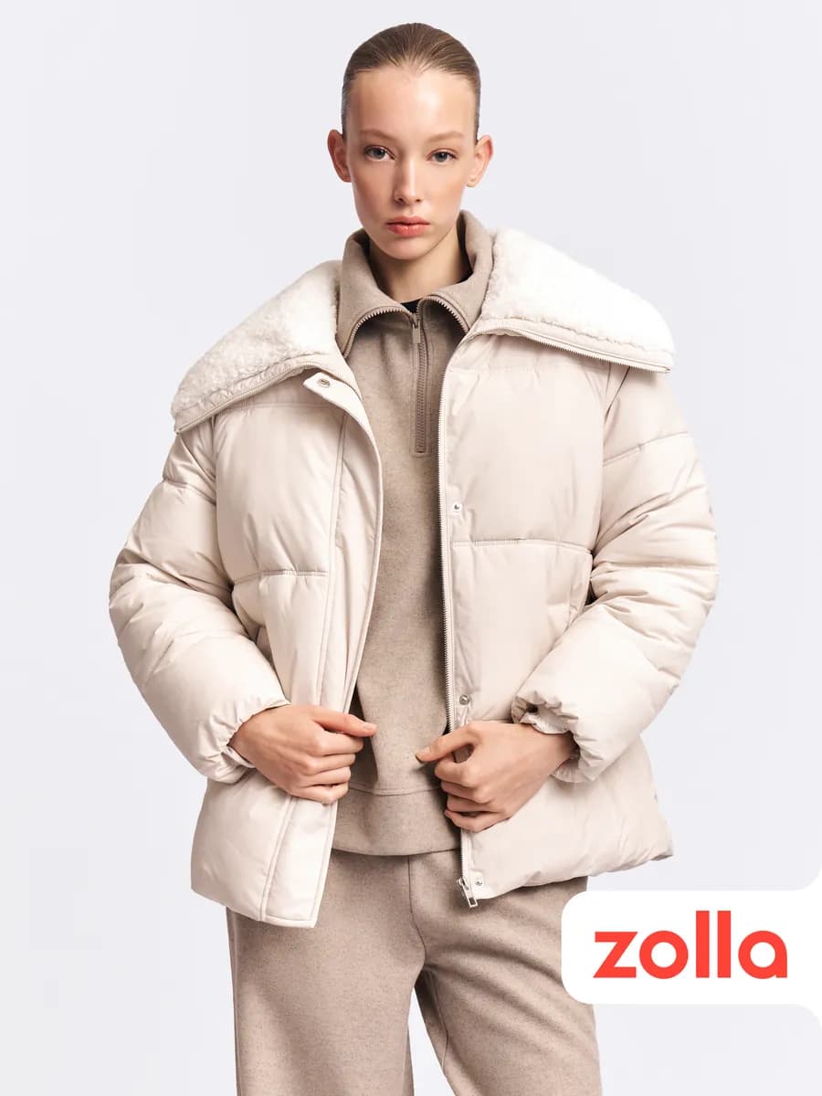 Тёплая женская куртка с воротником