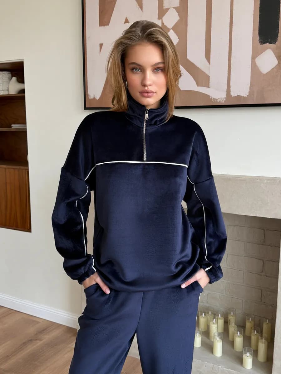 Костюм спортивный велюровый