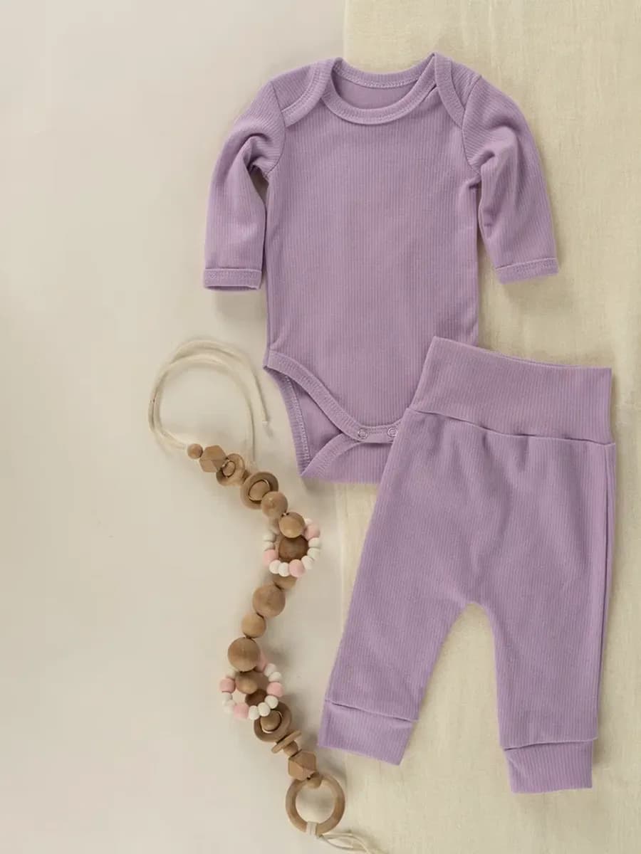 Комплект нательный для малыша боди - штанишки