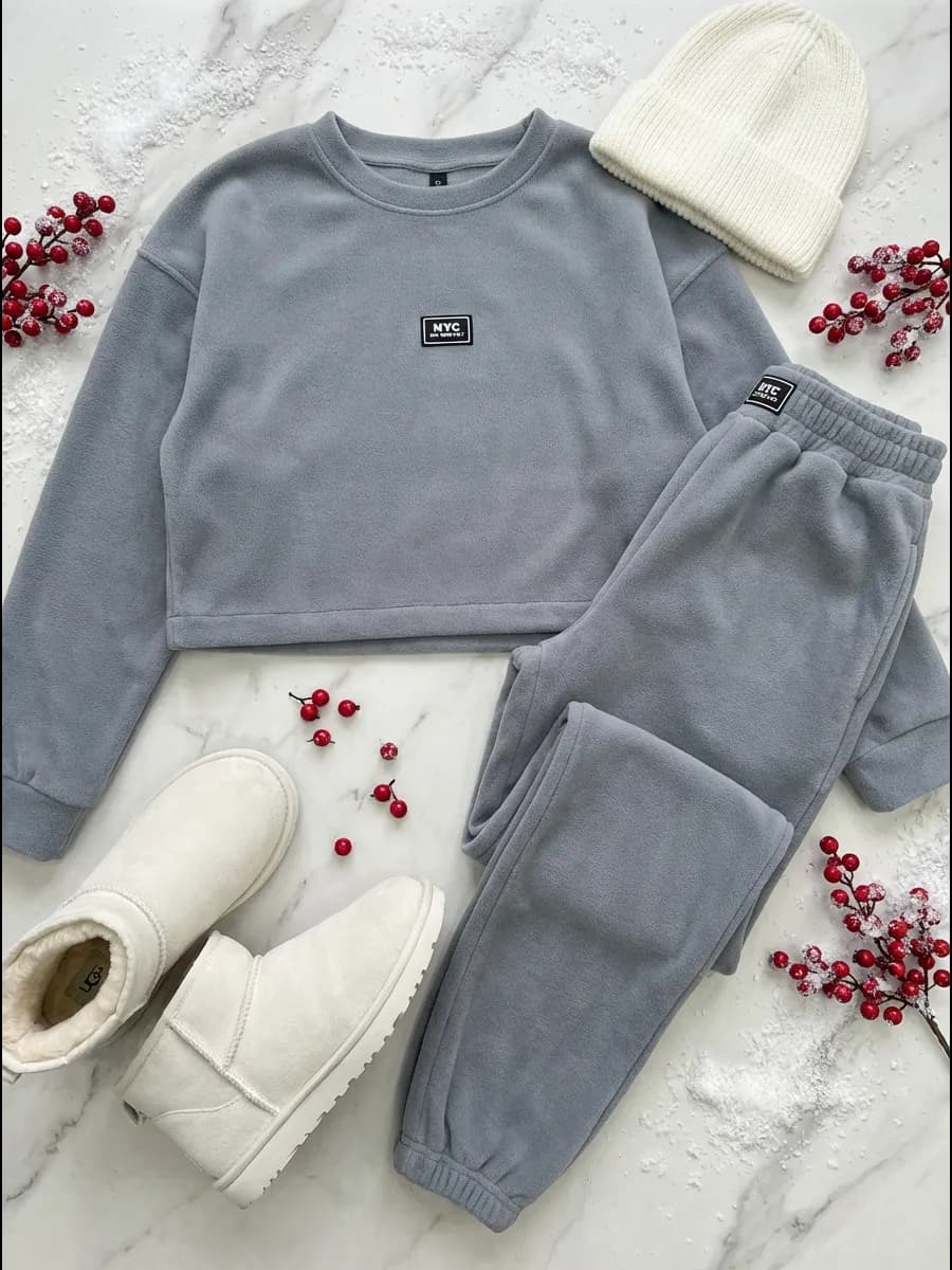 Флисовый спортивный костюм