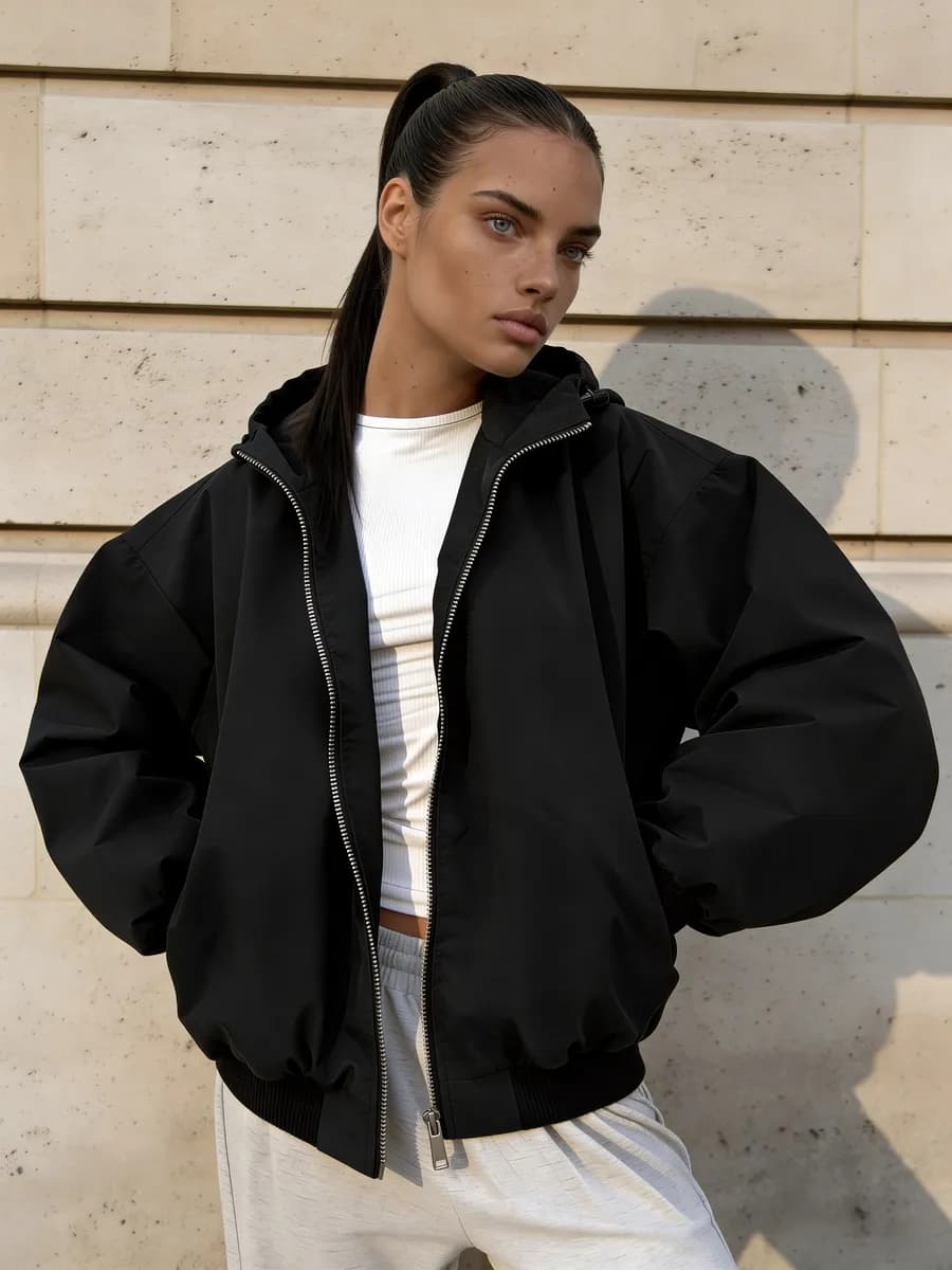 Куртка с капюшоном весенняя утепленная бомбер оверсайз