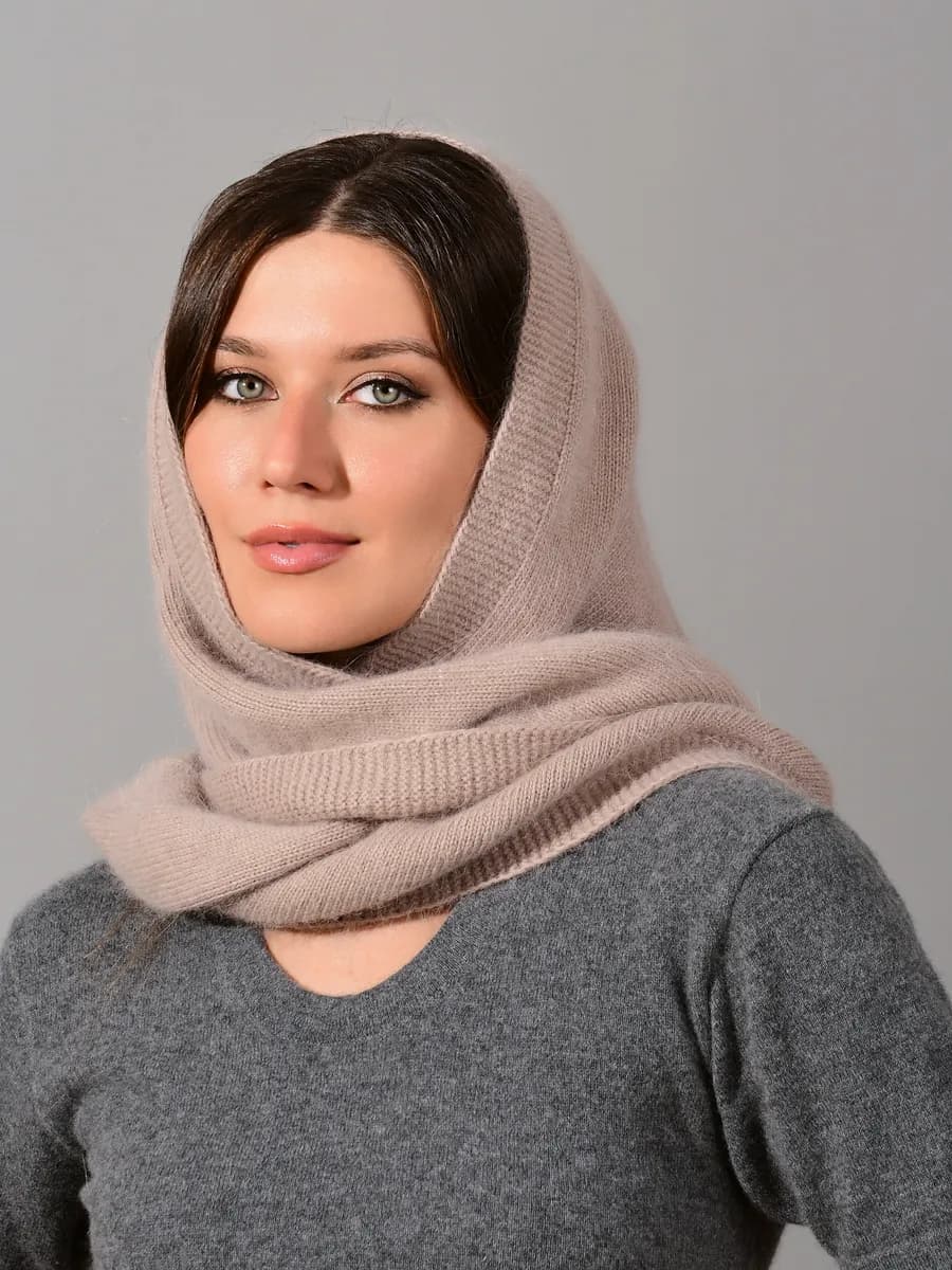 Платок теплый вязаный из ангоры