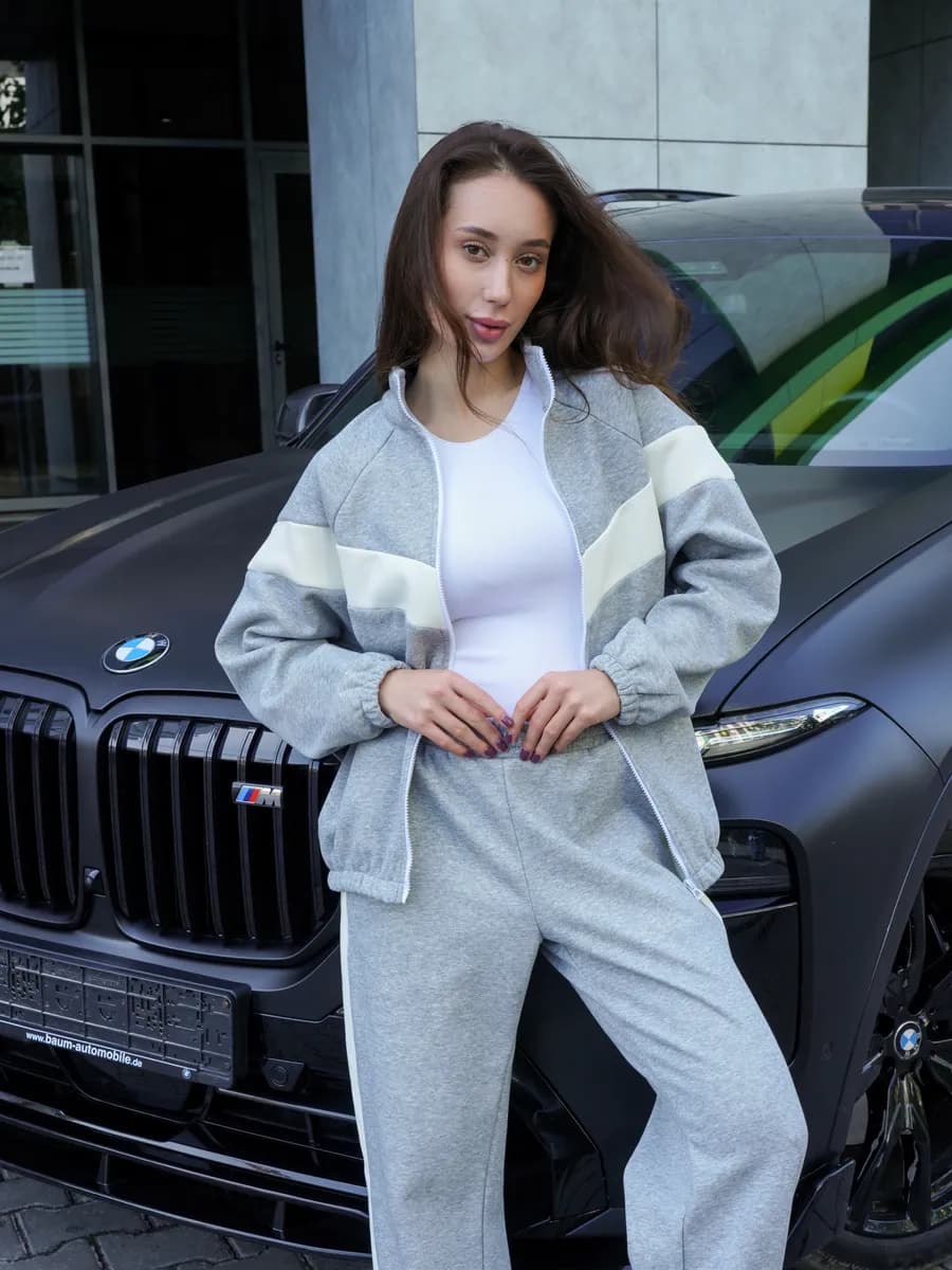 Тёплый костюм на молнии