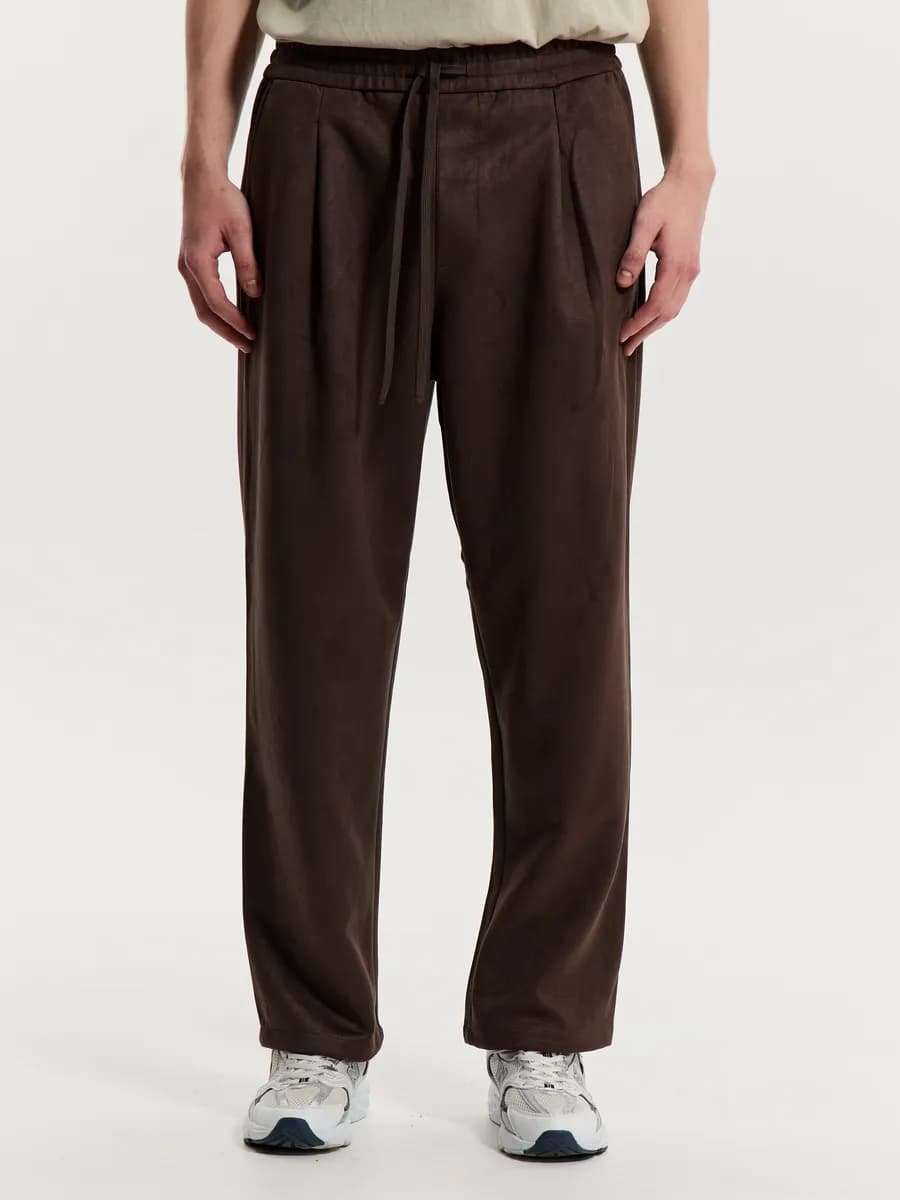 Брюки спортивные прямого кроя