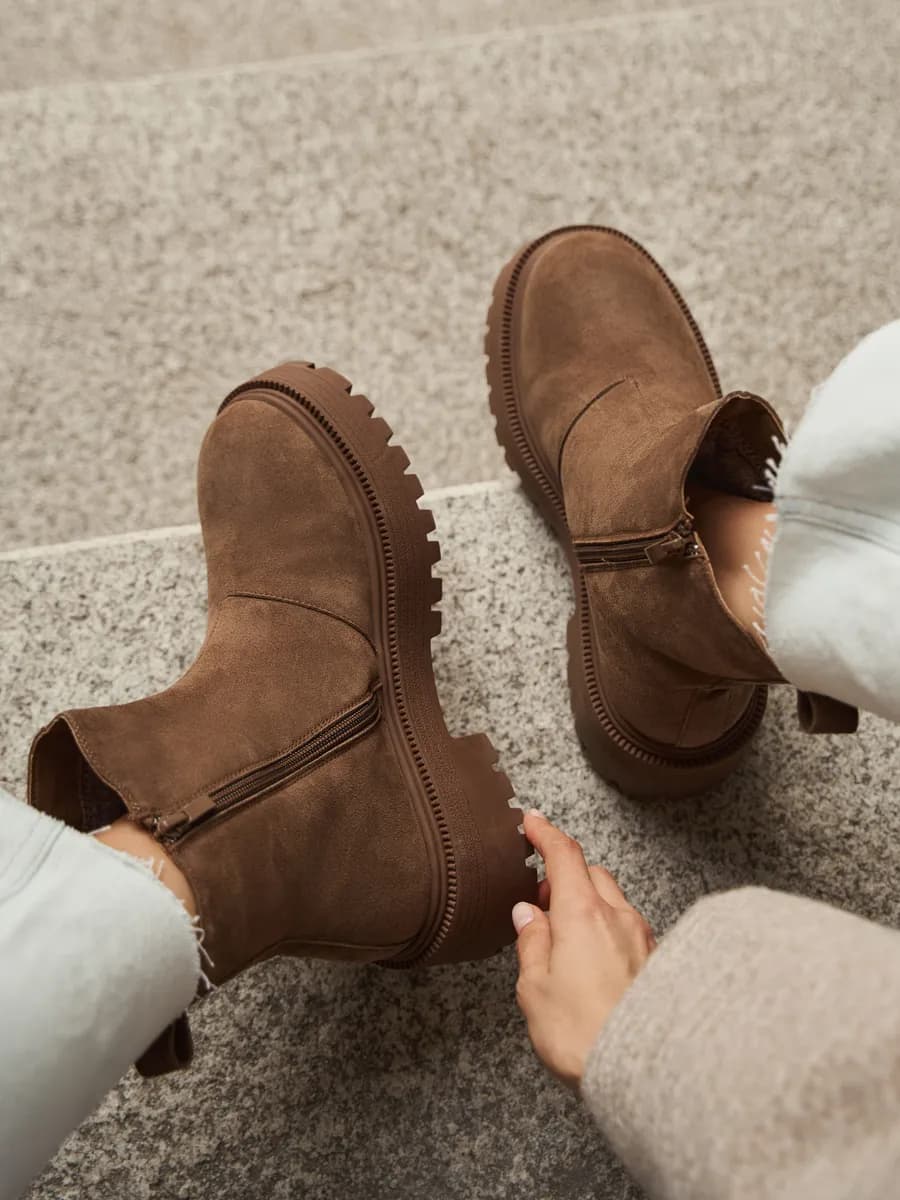 Ботинки зимние из натуральной замши