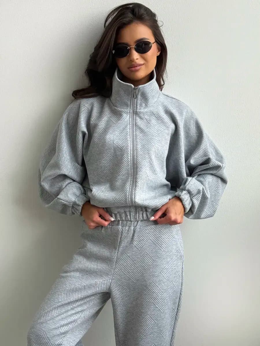 Костюм спортивный на молнии оверсайз