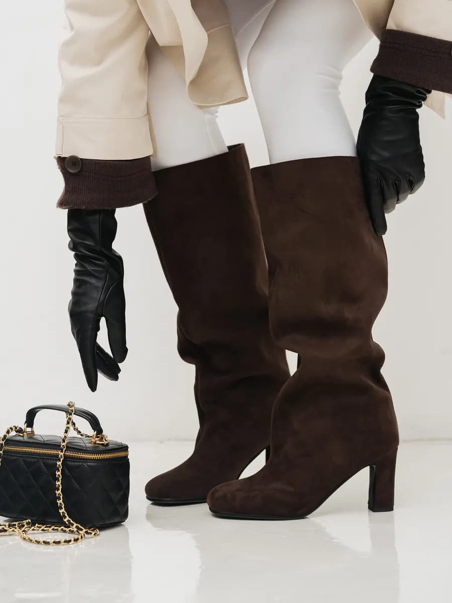 Сапоги широкие на устойчивом каблуке