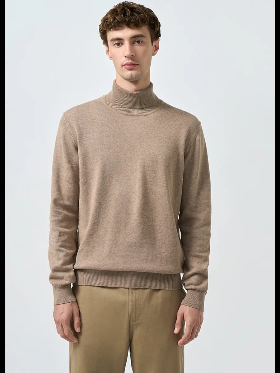 Водолазка вязаная джемпер базовый