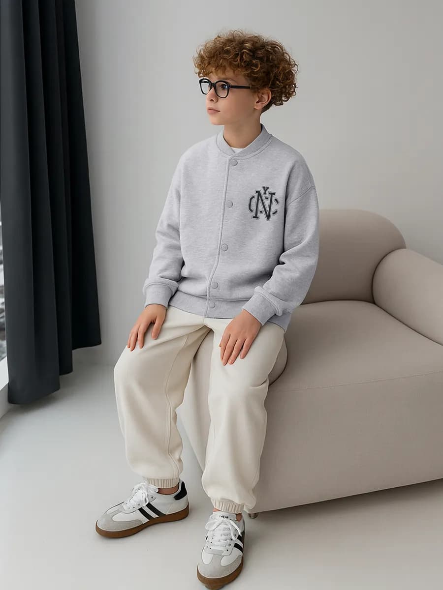 Бомбер детский оверсайз на кнопках в школу - фото 1