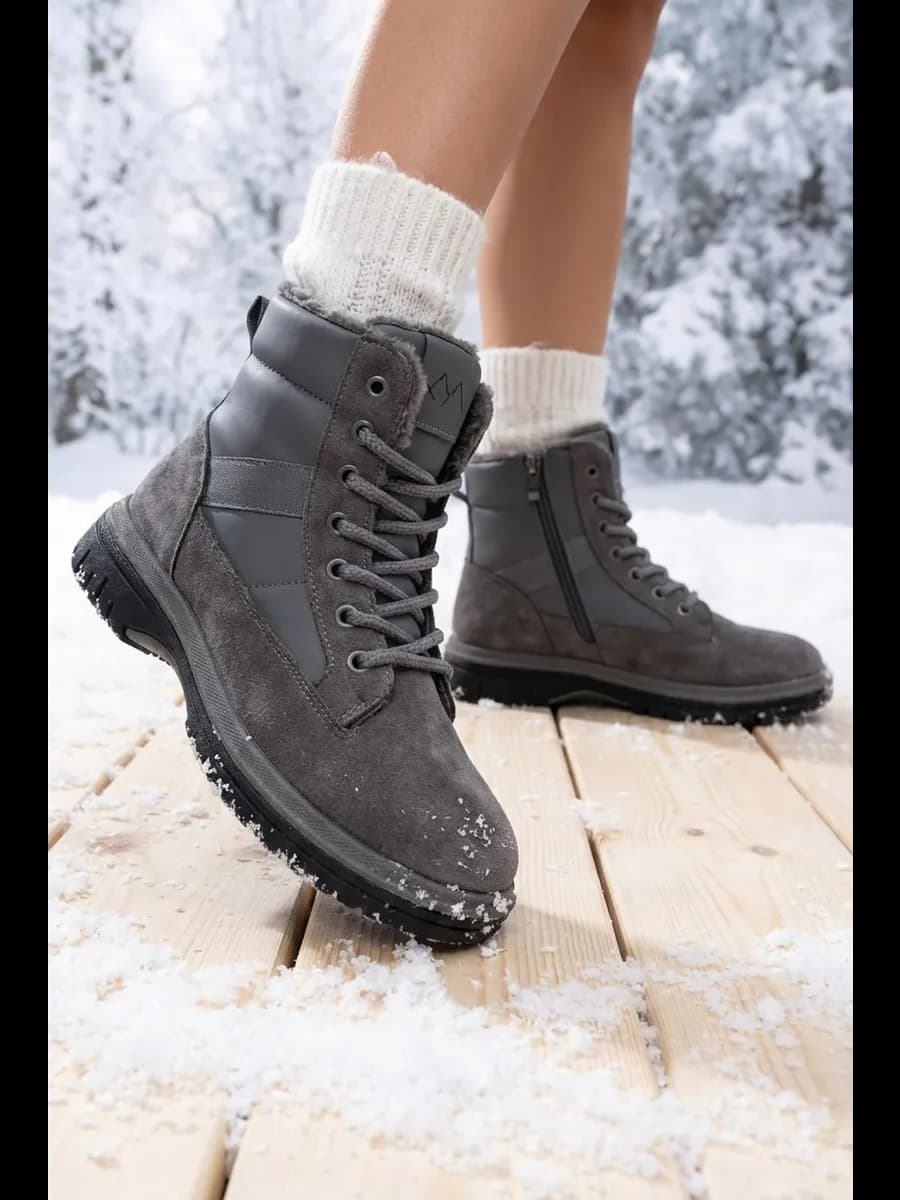 Ботинки зимние на шнуровке - фото 1