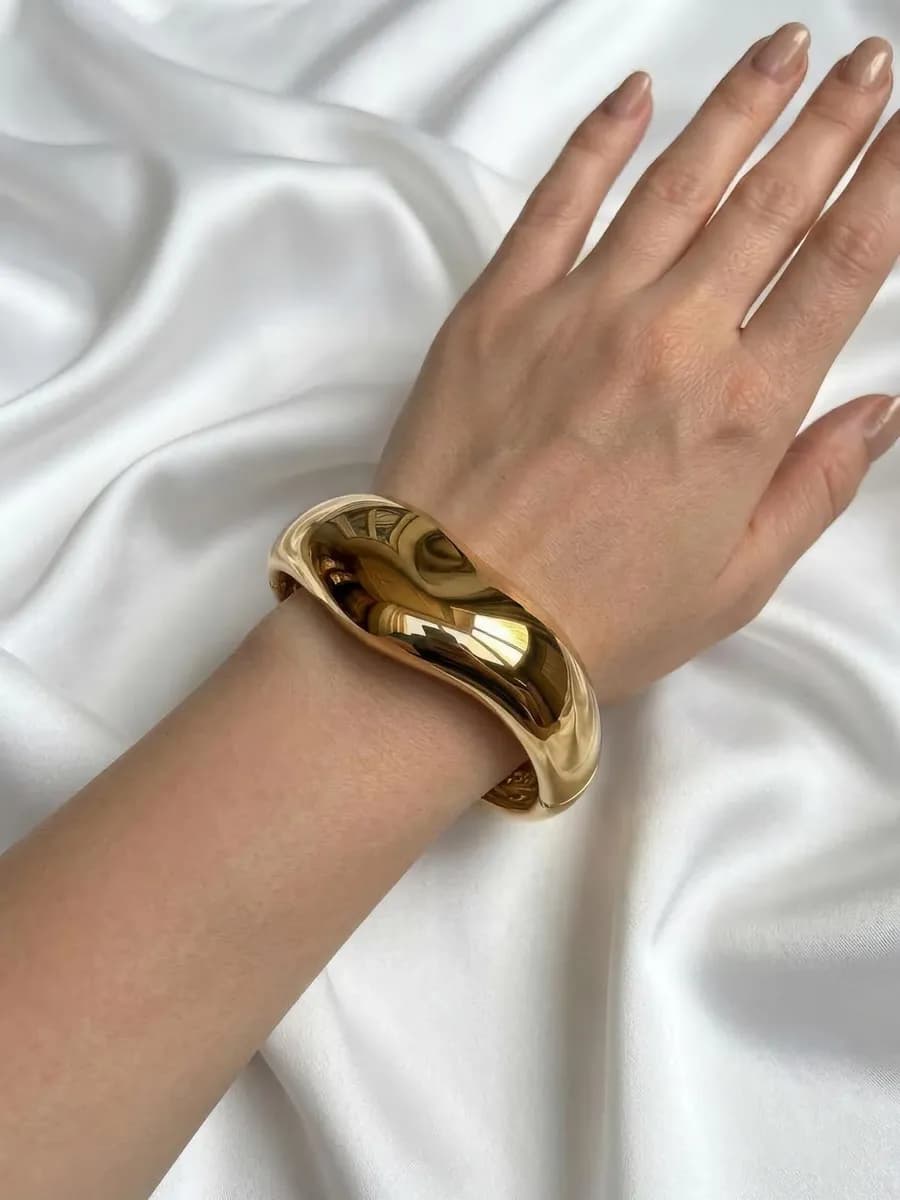 Браслет на руку бижутерия золотистый тренд