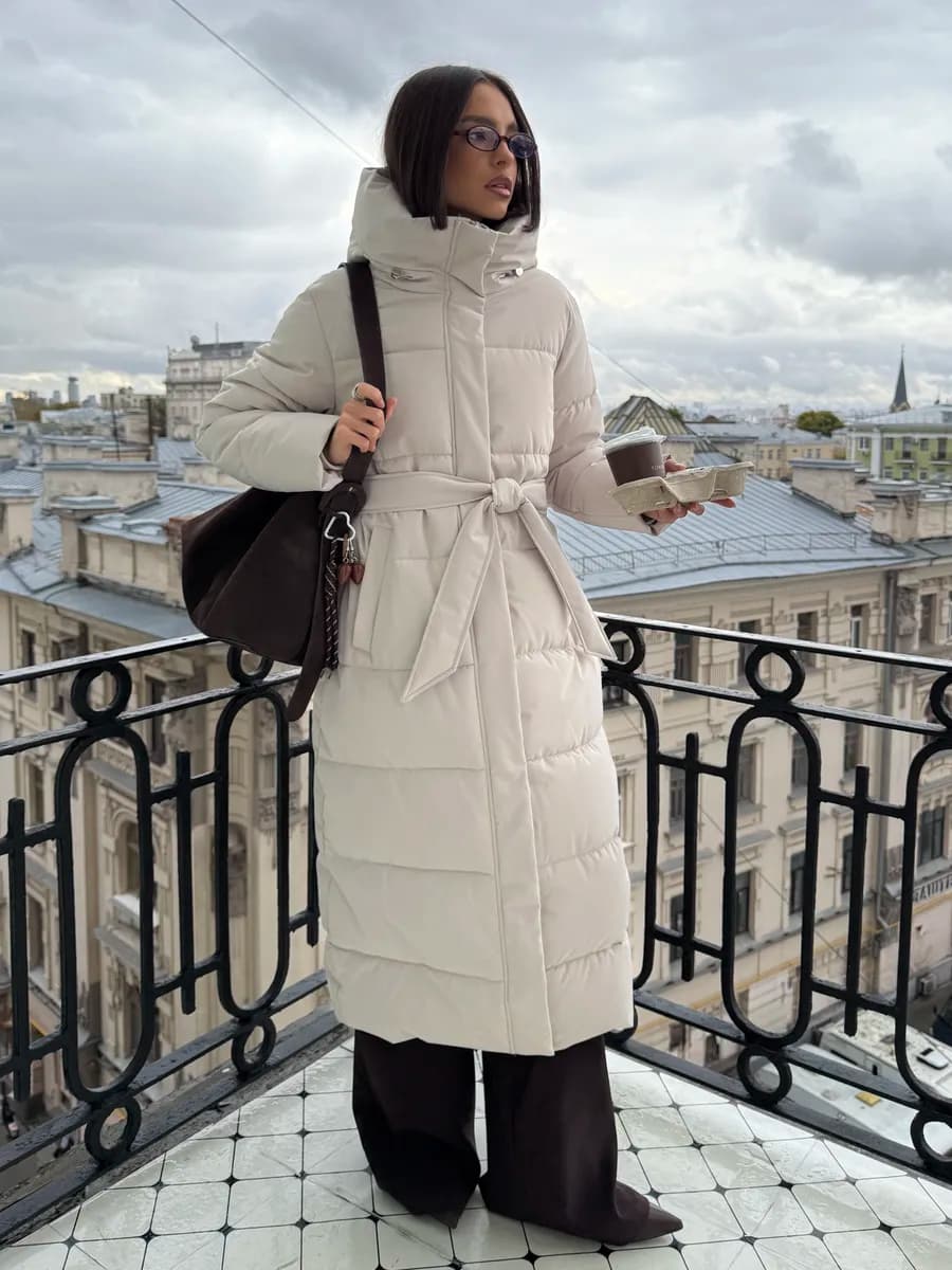 Пуховик длинный зимний с капюшоном