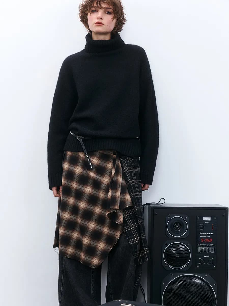 Свитер с воротником в рубчик