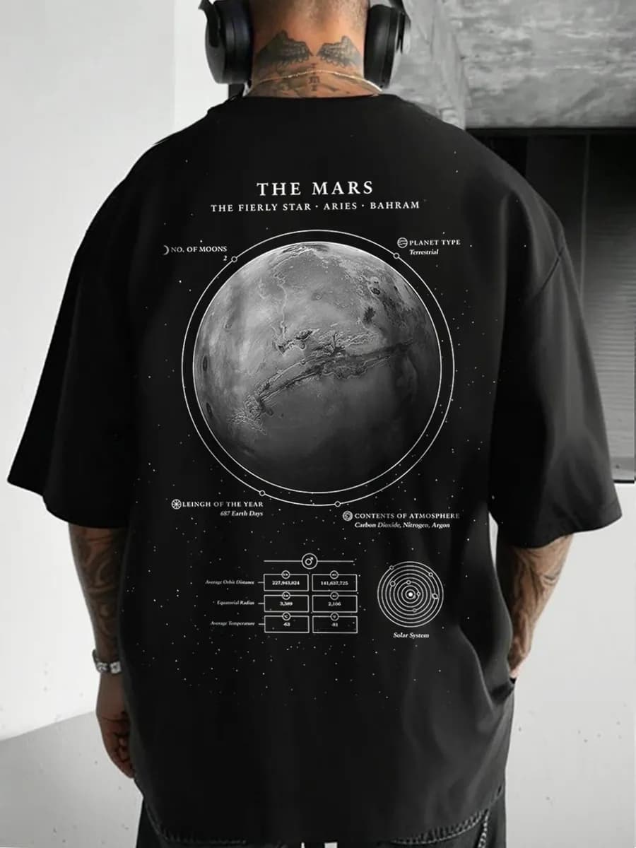 Футболка черная оверсайз с принтом Марс