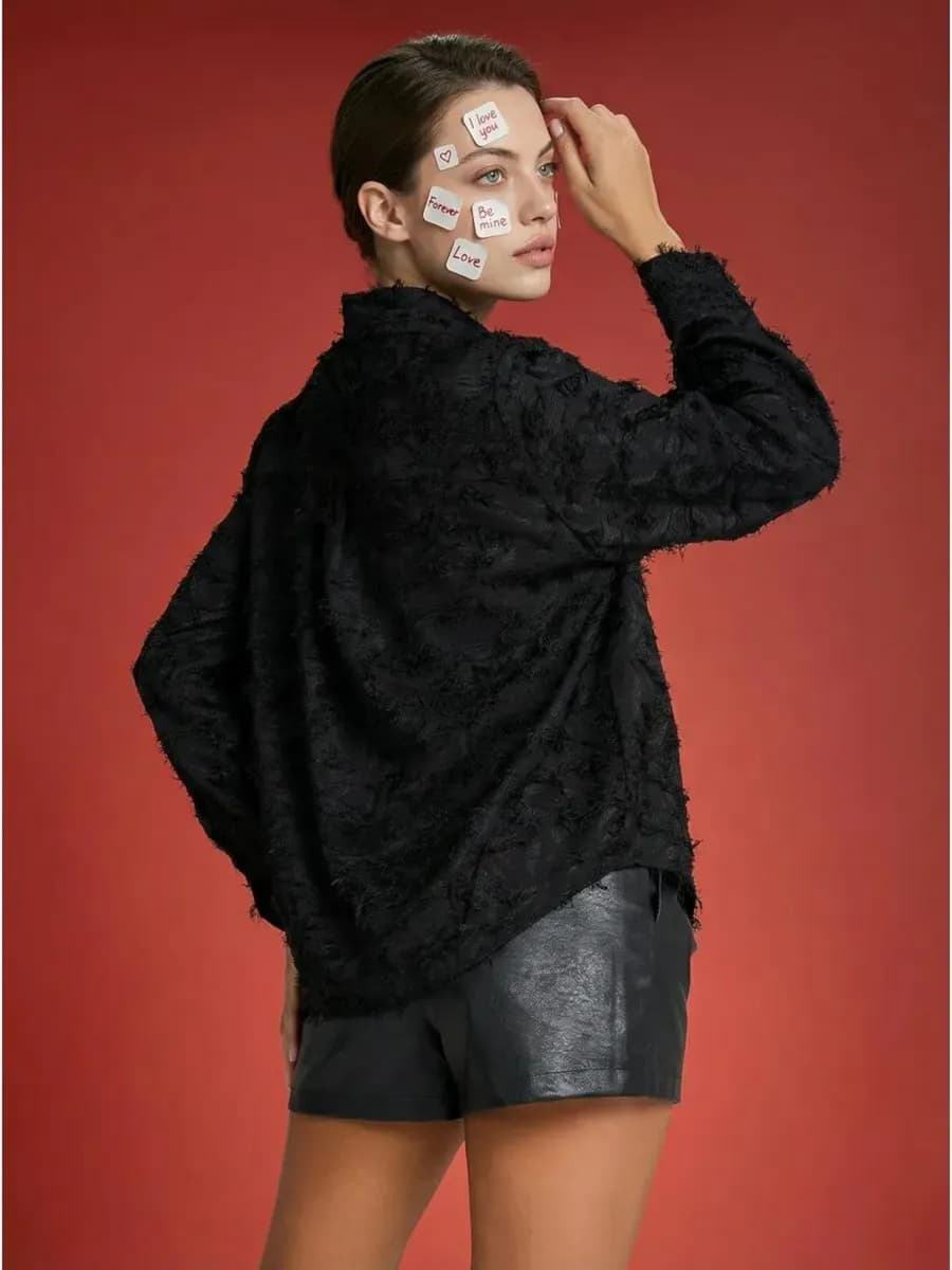 Блузка нарядная с бахромой