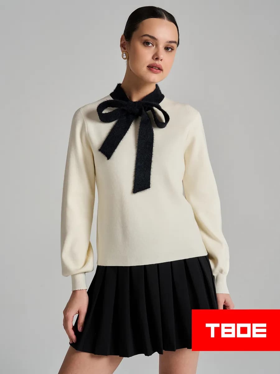 Свитер теплый с шарфом