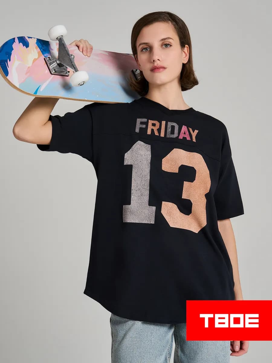 Футболка оверсайз с надписью Пятница 13