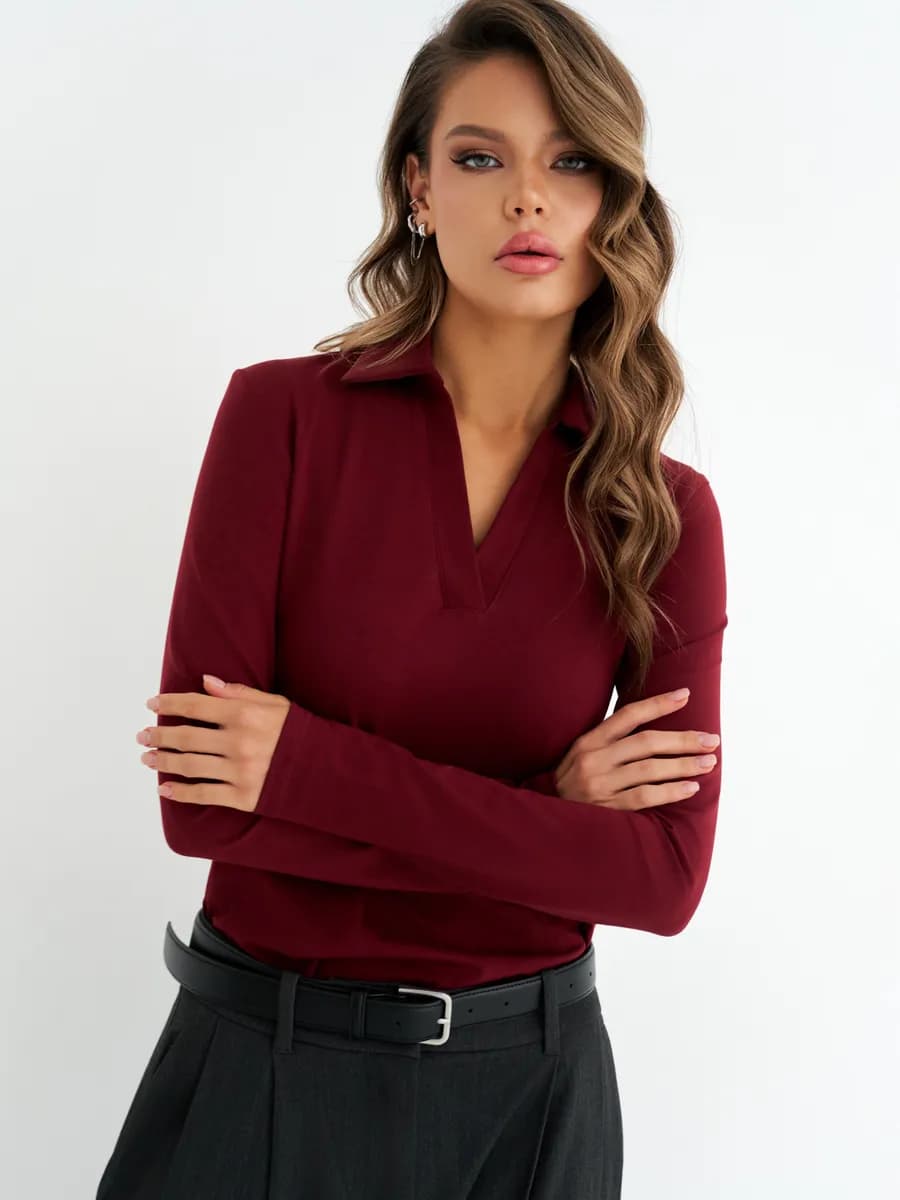 Лонгслив поло базовый с вырезом