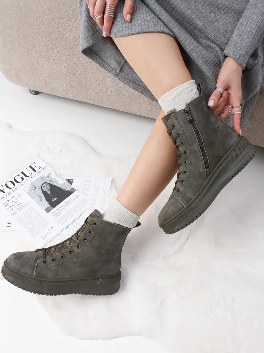 Ботинки зимние замшевые