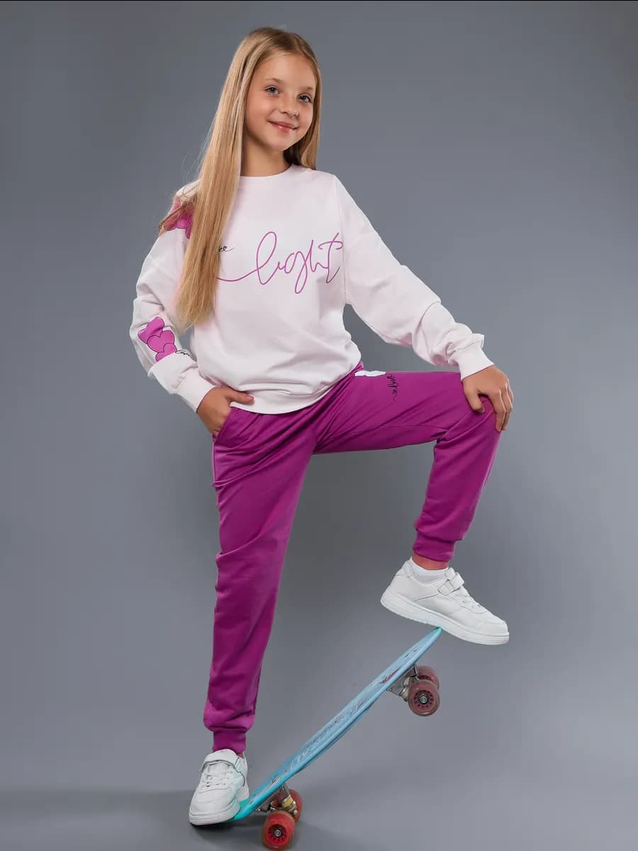 Спортивный костюм для девочки оверсайз