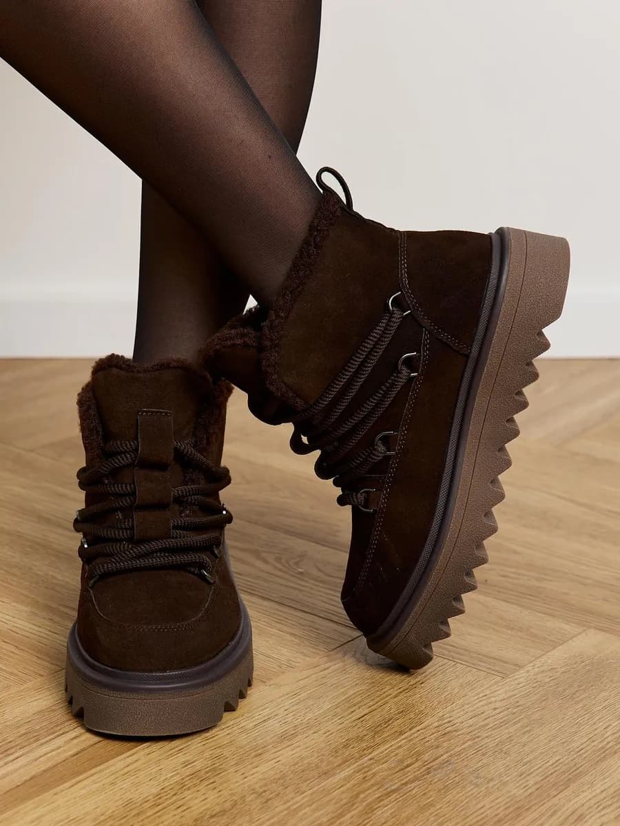 Угги зимние со шнурками на платформе