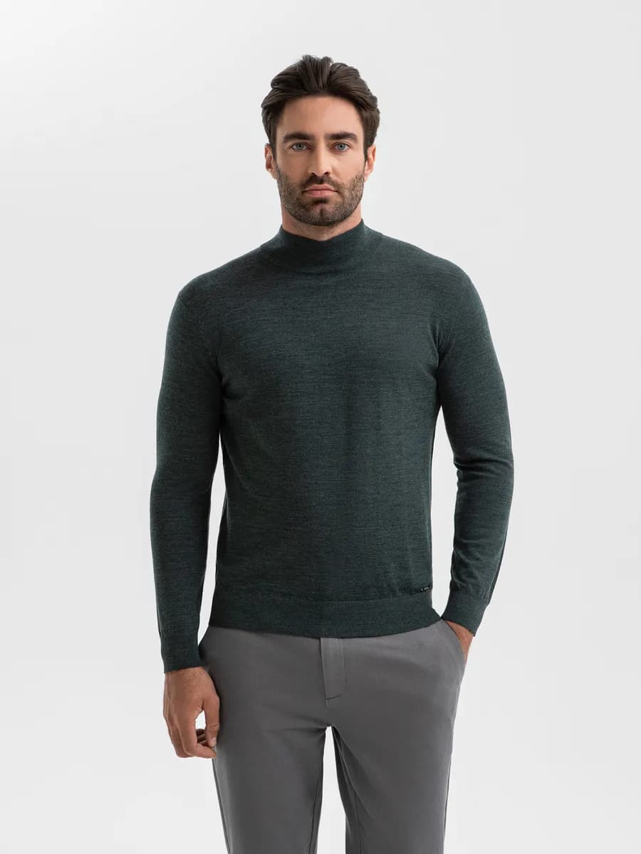 Водолазка с горлом классическая из шерсти 100%