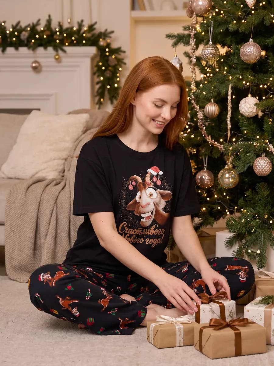 Пижама новогодняя со штанами family look женская с Козой