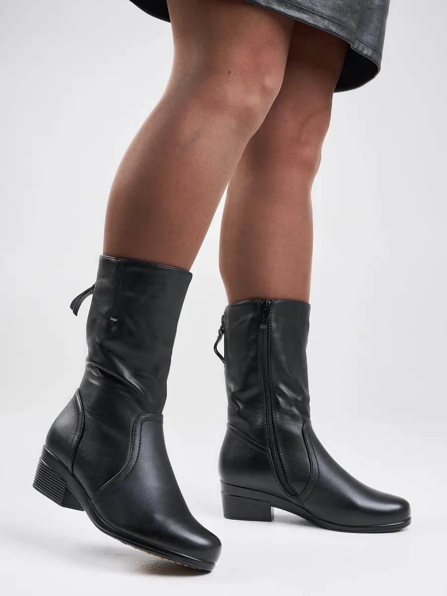 Сапоги демисезонные на маленьком каблуке полусапожки