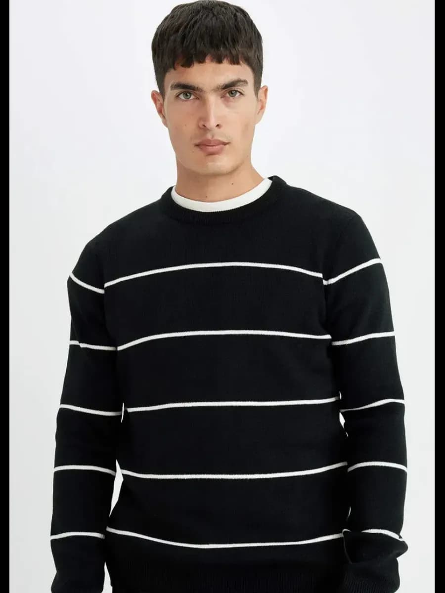 Кофта свитер теплая тонкая